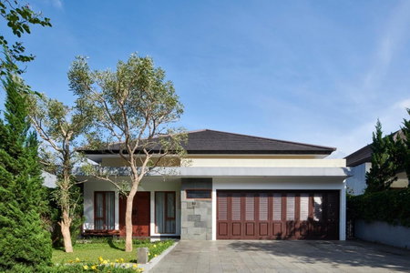 Magenta Hill View Villa 6 Bedrooms With a Private Swimming Pool and a Movie Room and a Billiard Table, Bandung, Indonesia