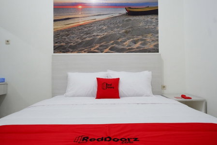 RedDoorz near Mataram University, Mataram, Indonesia