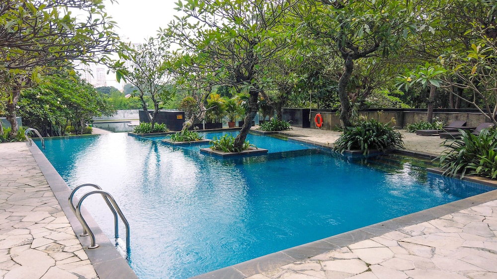 Modern and Luxurious 2BR Dharmawangsa Essence Apartment, Indonesia