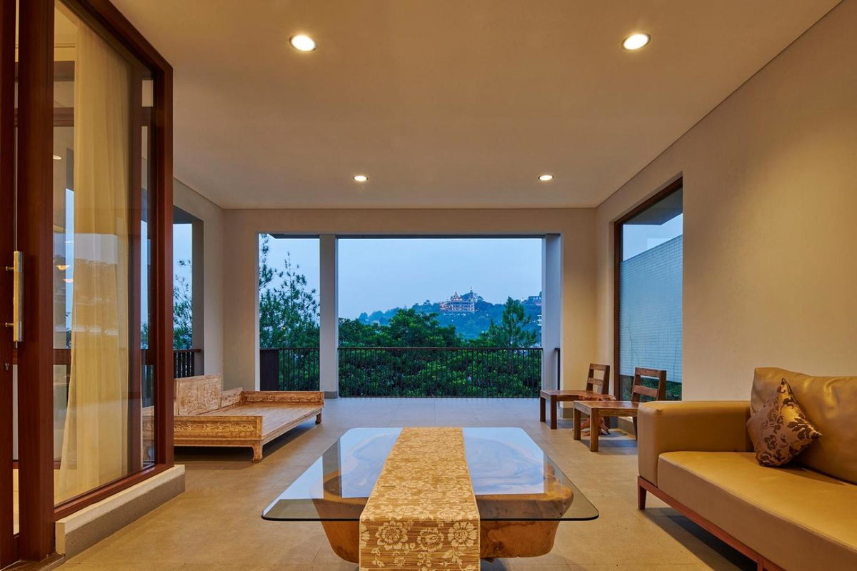 Asmaya Hill View Villa 7 Bedrooms With a Private Heated Swimming Pool and a Billiard Table, Indonesia