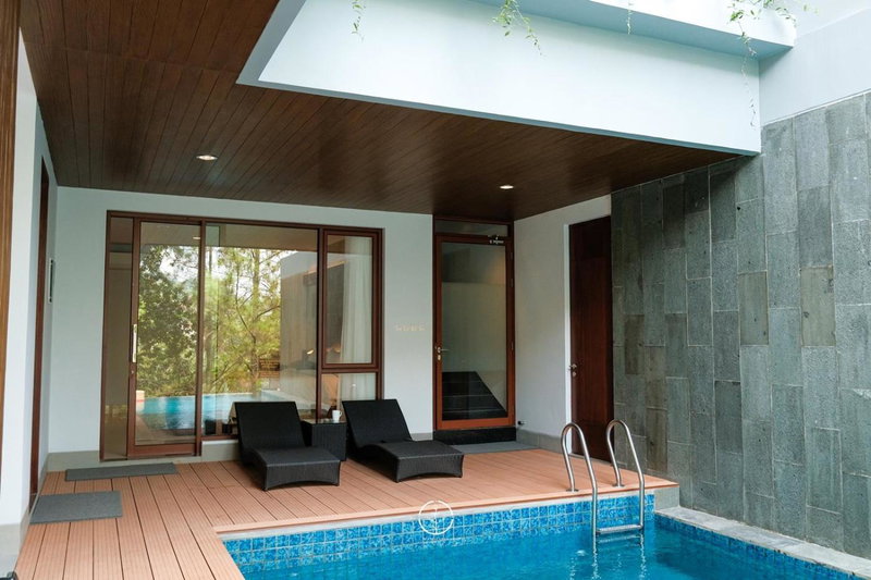 Asmaya Hill View Villa 7 Bedrooms With a Private Heated Swimming Pool and a Billiard Table, Bandung, Indonesia