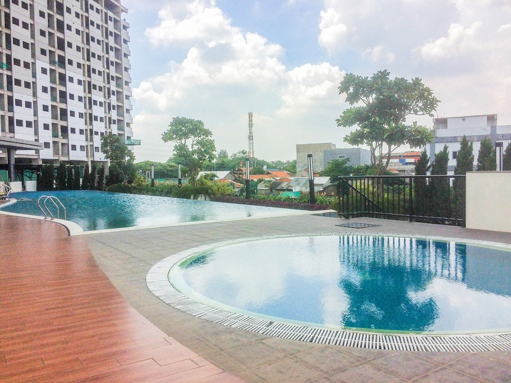 Hotel · Clean and Elegant 1BR at The Oasis Apartment, Cikarang