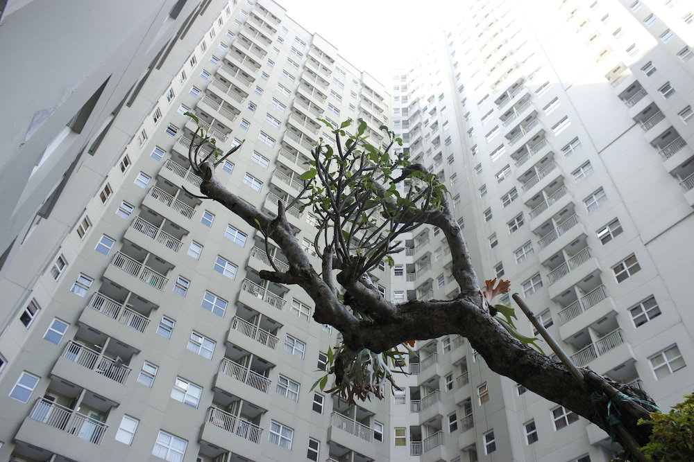 Luxurious 2Br Apartment At Parahyangan Residence, Indonesia