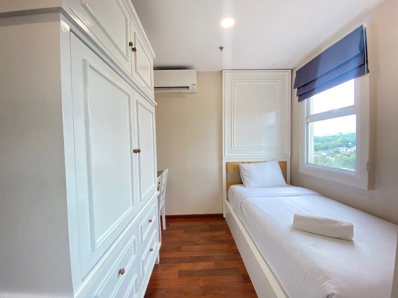Luxurious 2Br Apartment At Parahyangan Residence, Bandung, Indonesia