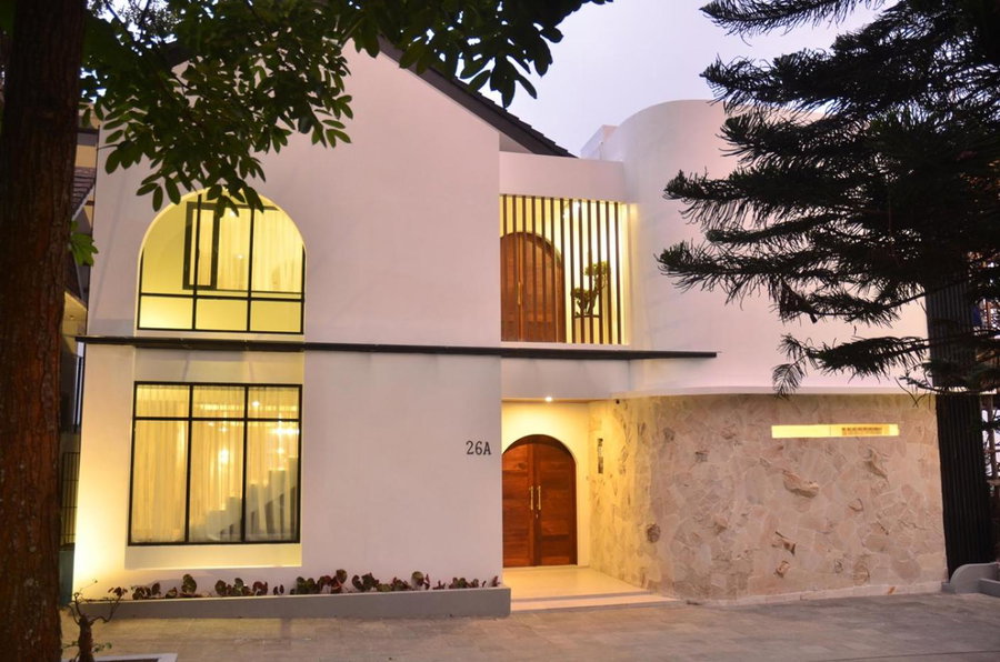 Sunshine City View Villa 6 Bedrooms With a Private Heated Swimming Pool, Bandung, Indonesia