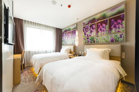 Lavande Hotels Weihai Weigao Square Branch, Weihai, China