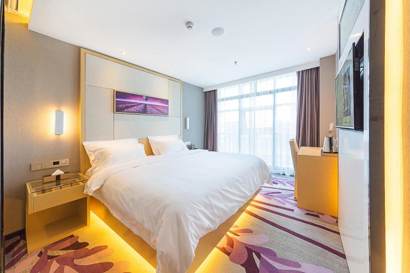 Lavande Hotels Weihai Weigao Square Branch, Weihai, China