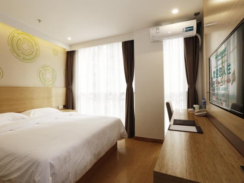 GreenTree Inn Chengde Development Zone University City Express Hotel, Chengde, China