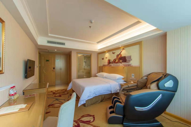 Vienna Hotel Huizhou Railway Station, Huizhou, China