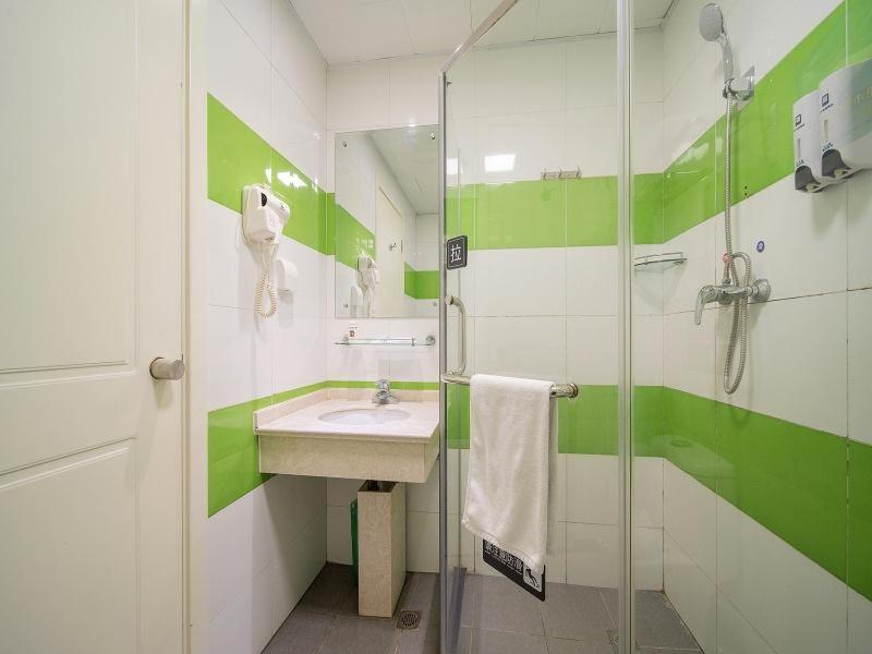 7Days Inn Taizhou Jiangyan Qintong Ancient Town, Taizhou, China
