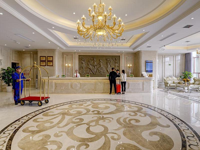 Vienna Hotel (Nanchang county ChengbiLakes Station), Nanchang, China