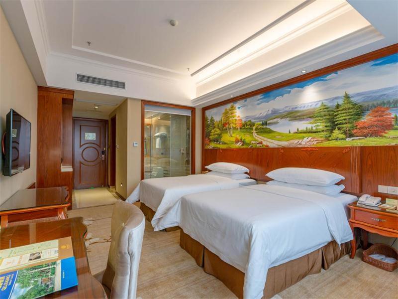 Vienna Hotel (Shaoguan Qujiang Shunjing), Shaoguan, China