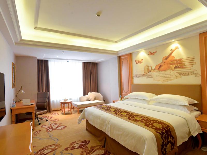 Vienna Hotel Shantou Chaoyang Mianxi Road, Shantou, China