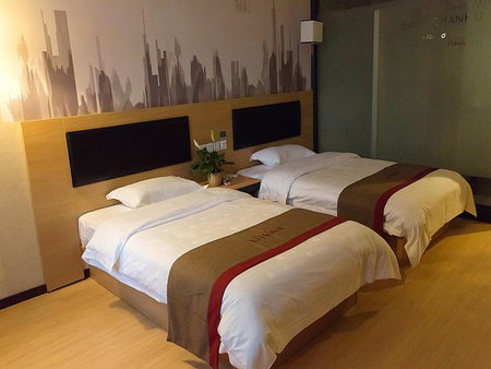 Thank Inn Chain Hotel Shanxi xianyang train station, Xianyang, China