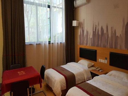 Thank Inn Chain Hotel Shanxi xianyang train station, Xianyang, China