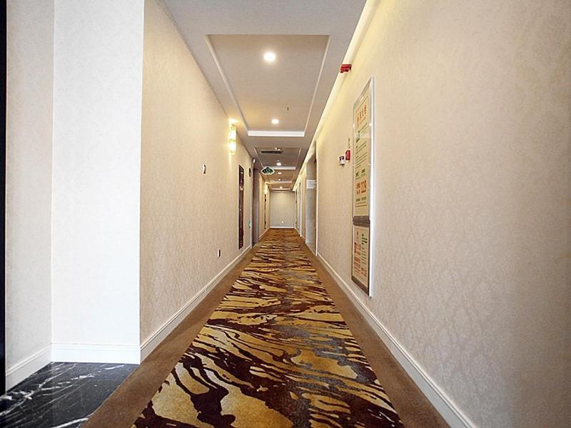 Vienna Hotel Yinchuan Railway Station, Yinchuan, China