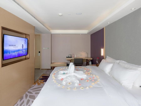 Lavande Hotel Yangchun Donghu, Yangjiang, China