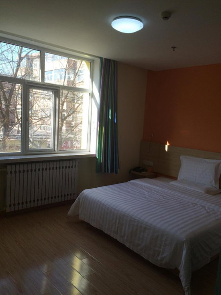 7Days Inn Zhangjiakou Xuanhua Caishenmiao Street, Zhangjiakou, China