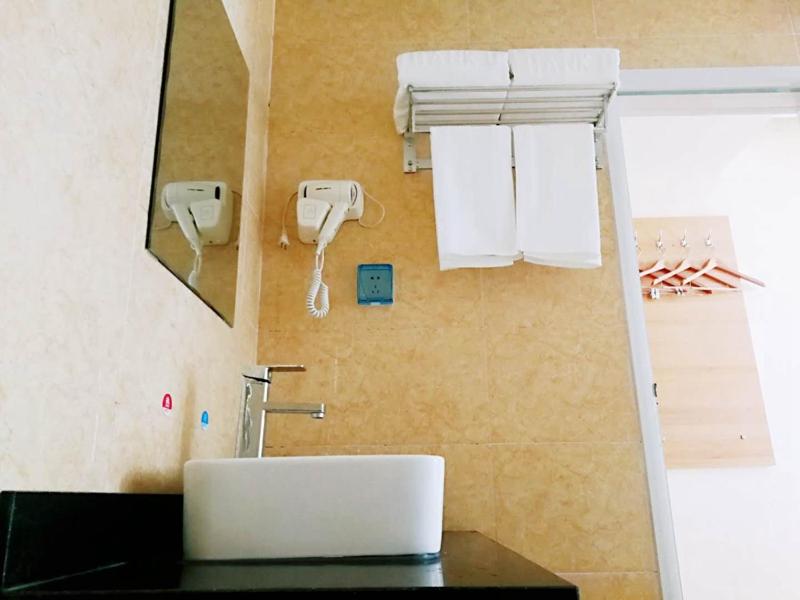 Thank Inn Chain Hotel hebei zhangjiakou wanquan county kongjiazhuang bus station, China