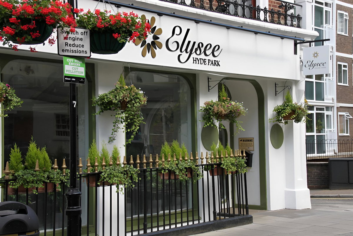 Hotel · Elysee HydePark, London
