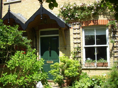 Old Station Gardens, SW London, Teddington, United Kingdom
