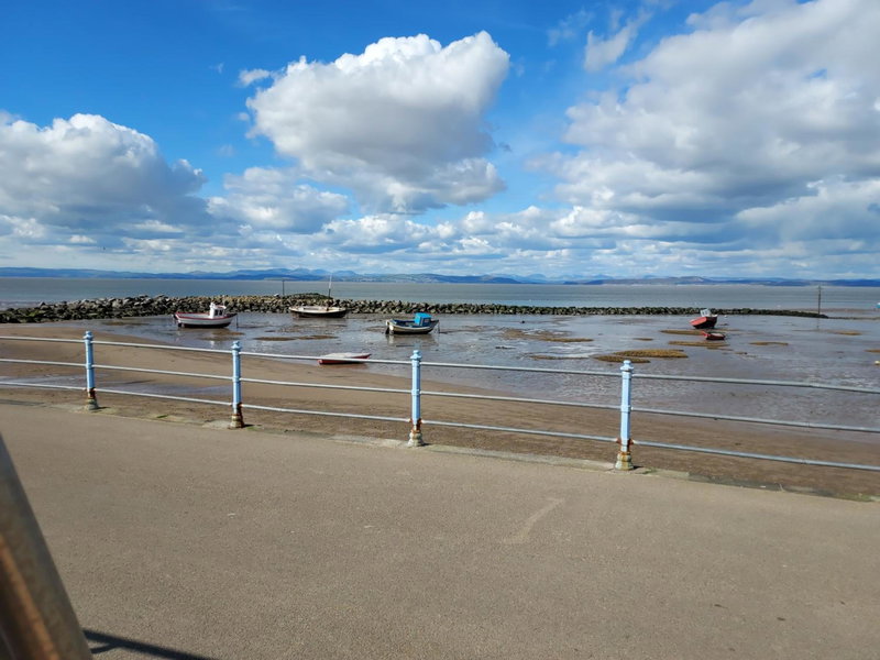 Morecambe Apartment - Sleeps 3 - 5 Mins to Sea, Morecambe, United Kingdom