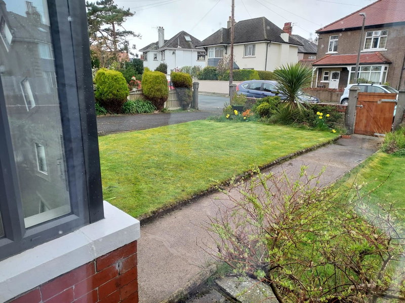 Morecambe Apartment - Sleeps 3 - 5 Mins to Sea, Morecambe, United Kingdom