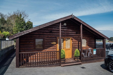 Donard Shadow Lodge, Newcastle, United Kingdom