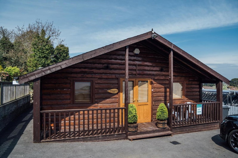 Donard Shadow Lodge, Newcastle, United Kingdom