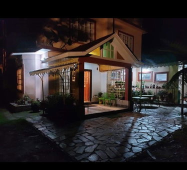 Ifseen Villa, Pelling, India