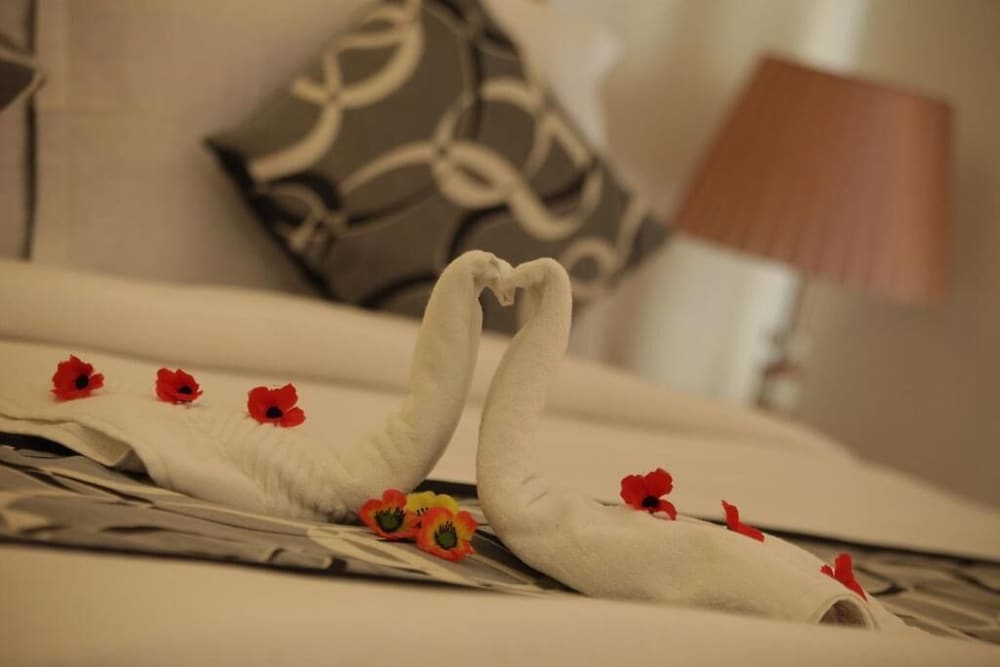 Hotel · Grand Cascade, Chennai