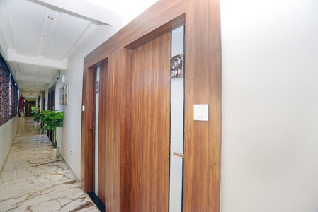 Hotel Lee Gold, Anand, India