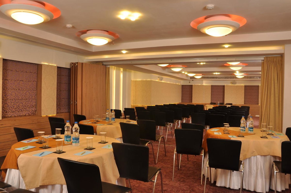 Hotel · Hotel Niharika, Kolkata