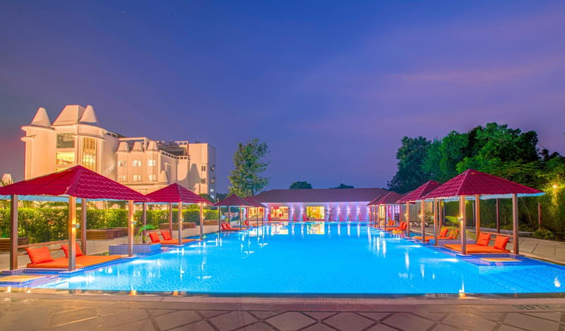 Tiaraa Hotels & Resorts, Rāmnagar, India