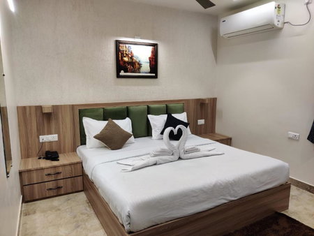 Tirtha Hotel, Varanasi, India