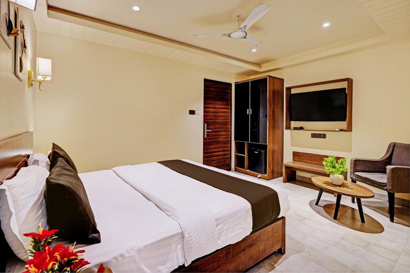 Super Townhouse OAK Clove Boutique Hotel Rajaji Nagar Near Lulu Mall Bengaluru, Bangalore, India