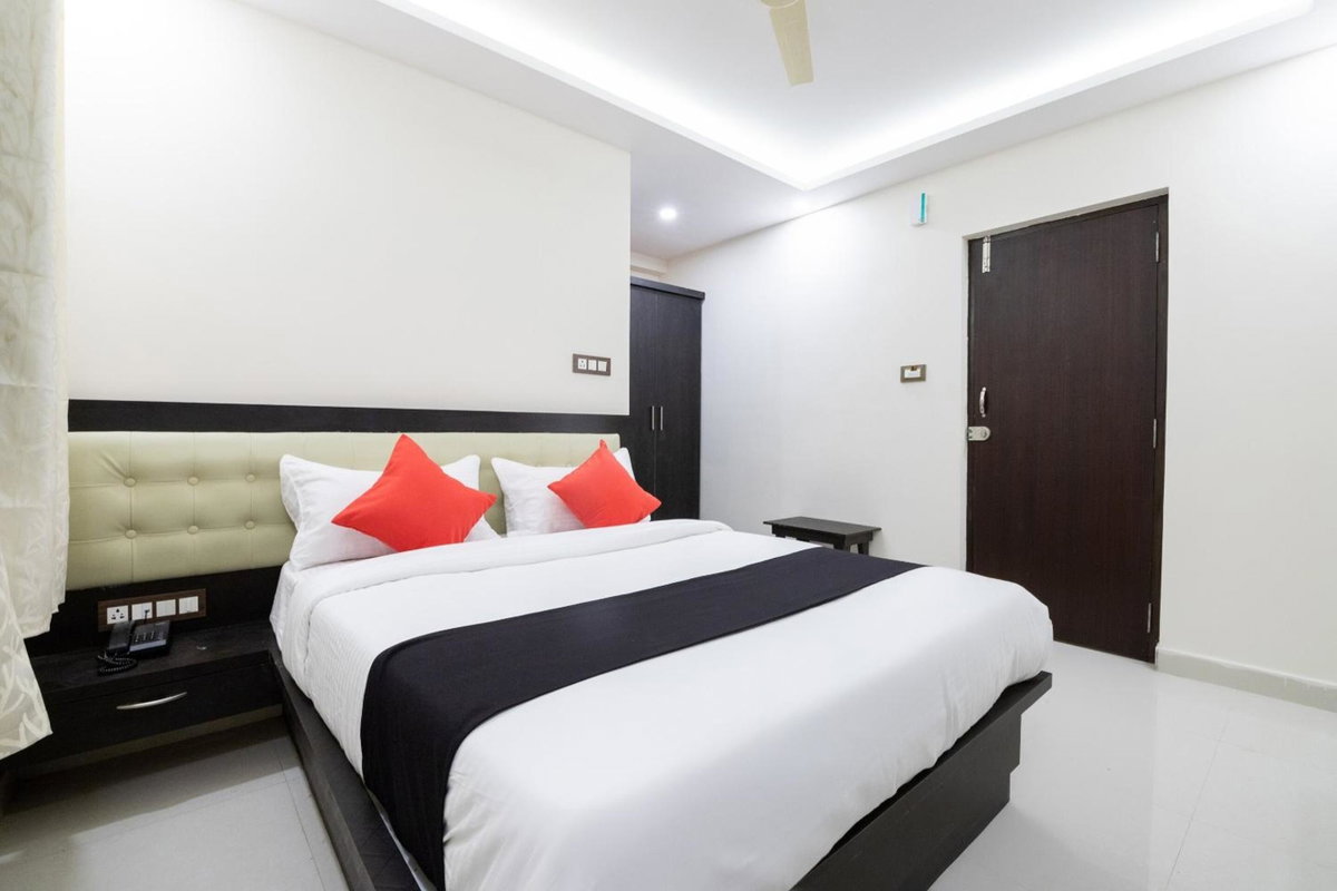 Hotel · Capital O Regal suites, Bangalore