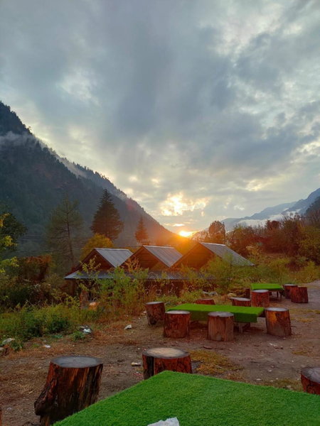 Moksha Woodhouse, Kasol, India