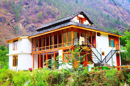 Moksha Woodhouse, Kasol, India