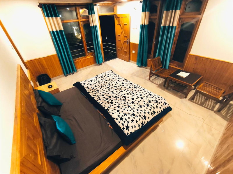 Moksha Woodhouse, Kasol, India