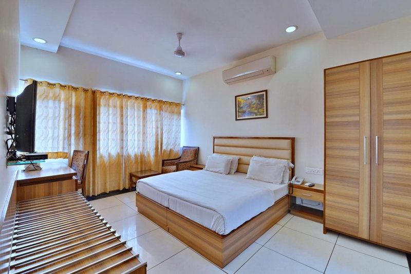 Hotel Aricent Opposite ISBT Sector 17 Chandigarh, Chandīgarh, India