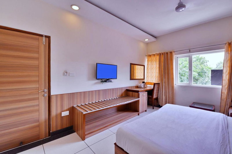 Hotel Aricent Opposite ISBT Sector 17 Chandigarh, Chandīgarh, India