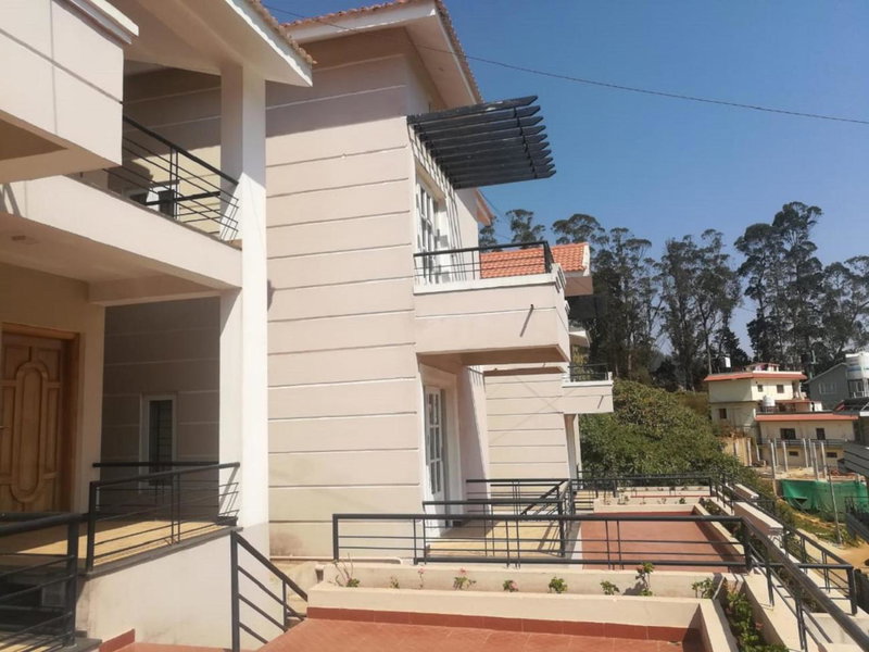 Dew Drop Inn, Ooty, India