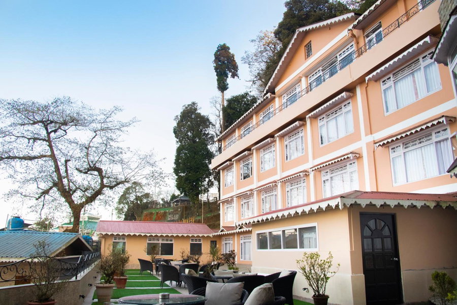 Summit Oakden Resort & Spa at Mall Road, Darjeeling, India