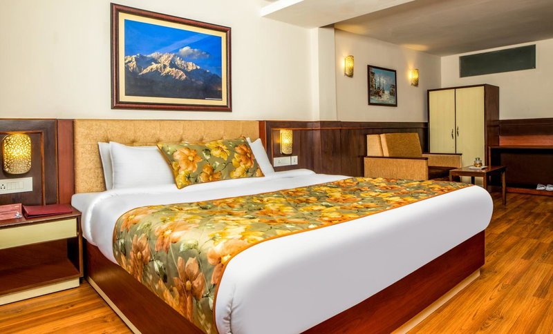 Summit Oakden Resort & Spa at Mall Road, Darjeeling, India