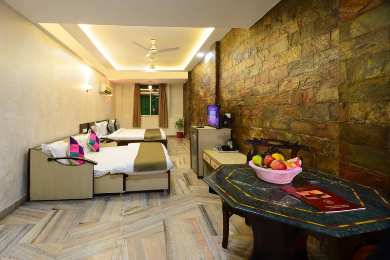 Hotel Ashish Palace, Agra, India