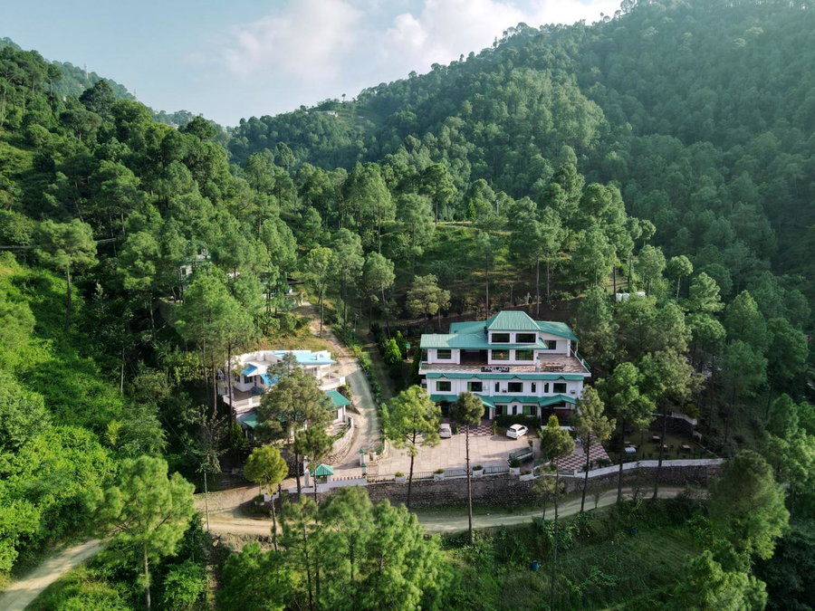Pineland Resorts & Chalets Kasauli, Kasauli, India