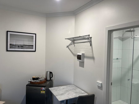 BENDIGO BOTANIC MOTEL- Oil Friendly Price, Bendigo, Australia