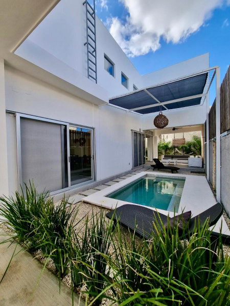 Modern Villa Rutelena +Good location+Pool+AC+Sleeps 12, Playa del Carmen, Mexico