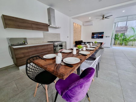 Modern Villa Rutelena +Good location+Pool+AC+Sleeps 12, Playa del Carmen, Mexico